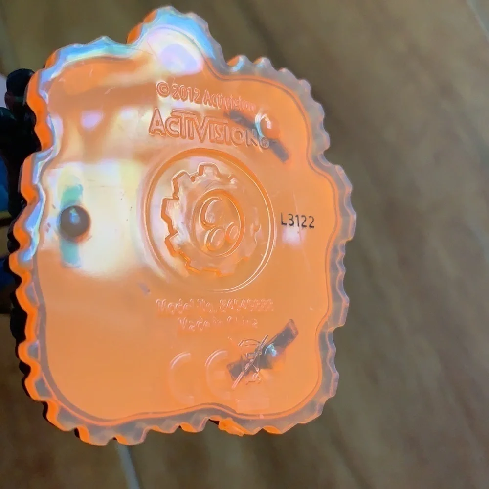 Skylanders Drobot Lightcore Figure